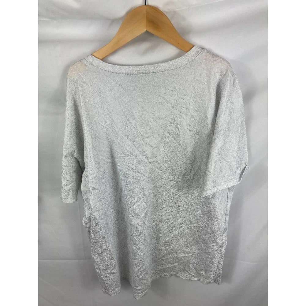 4/$25 NWT Harper Canyon White silver sparkle tshirt